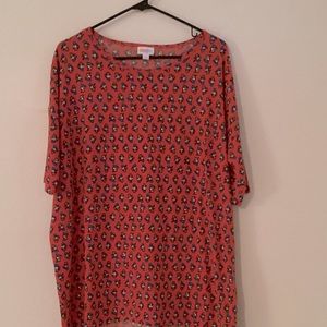 LuLaroe Irma Donald Duck Shirt Red Short Sleeve Tunic